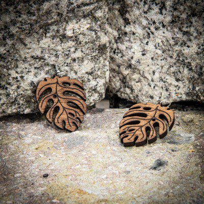 Wooden earrings MONSTERA Merbau